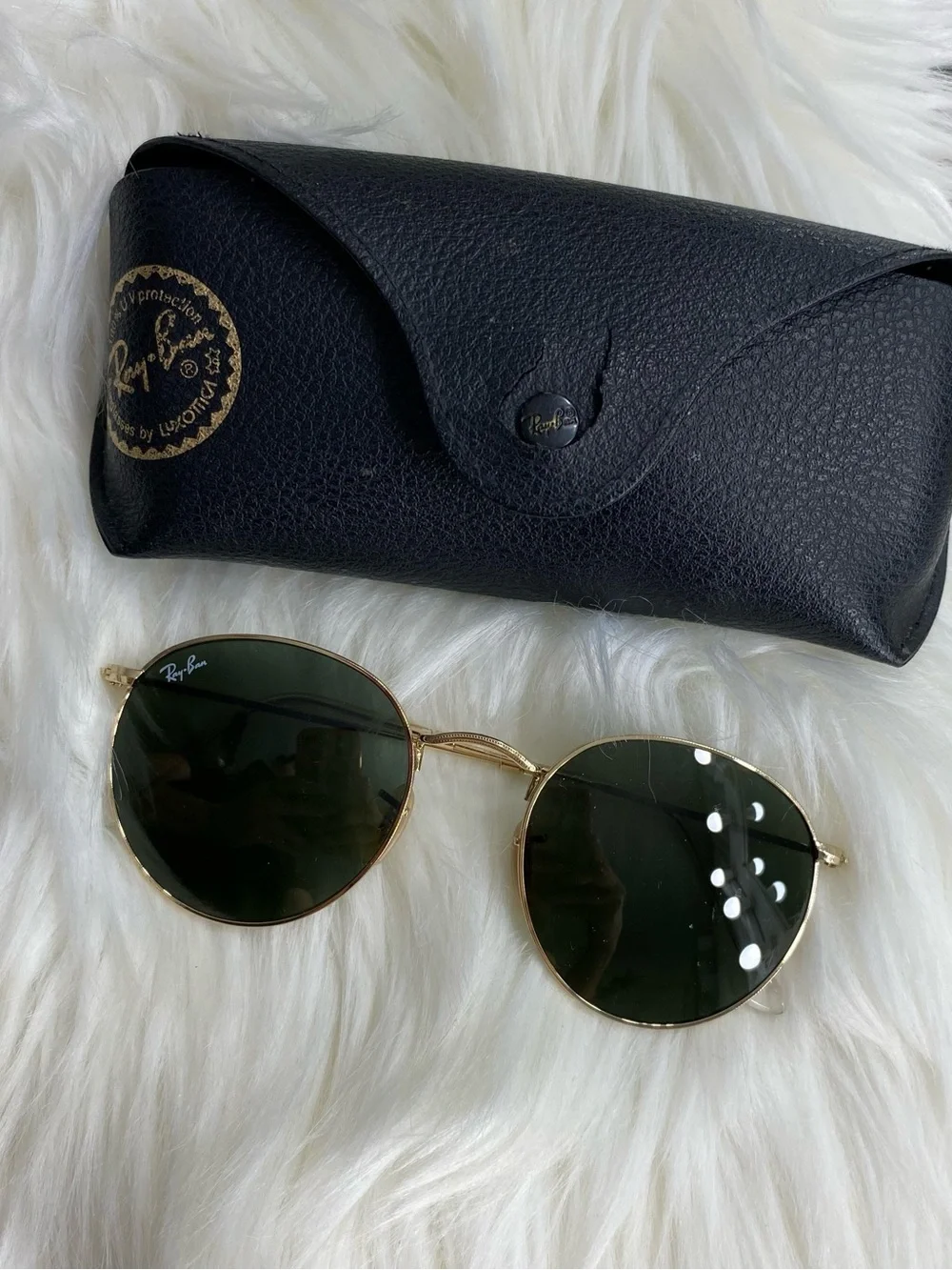 Ray-Ban Gold Frame Sunglasses with Dark Green Lenses
